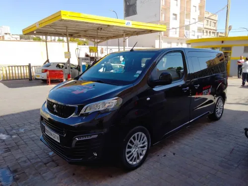 location mini van bus transport vip Délégation évènements 