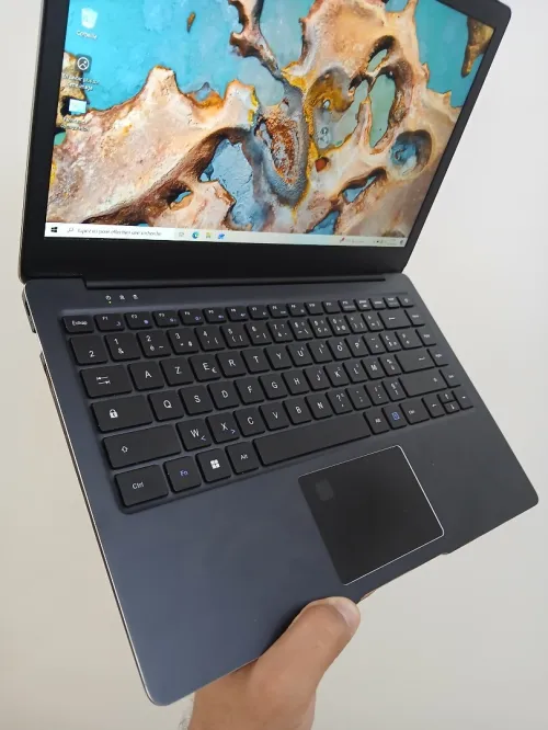 Laptop Unowhy INTEL Celeron N4120 Anne 2022 RAM 4GB SSD 64GB
