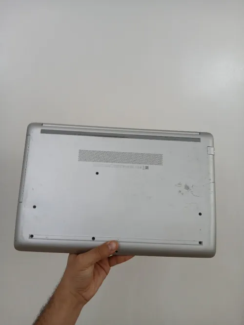 HP LAPTOP 15 AMD A9-9425 7eme Generation RAM 8GB HDD 1TO