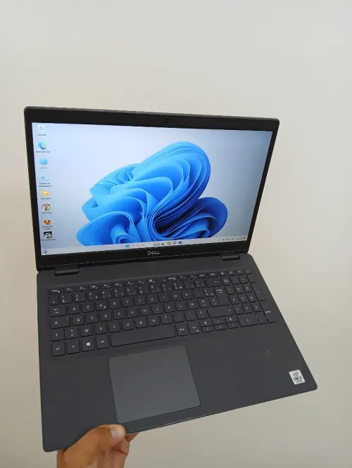 Dell latitude 3510 I3-10110U RAM 8GB SSD 256GB