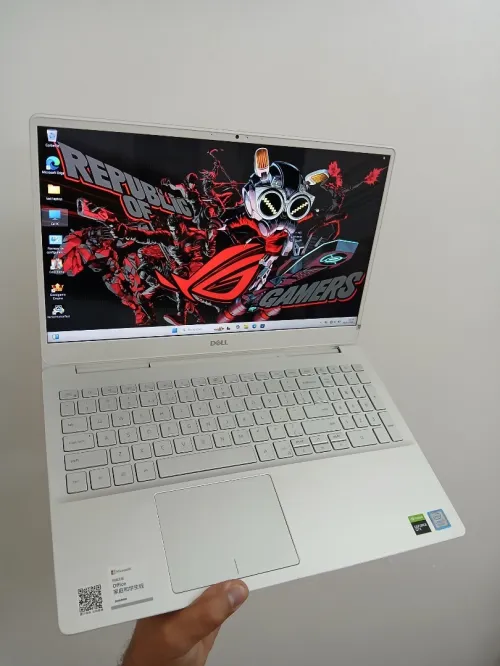 Dell Inspiron 7591 i7 9750H GTX 1650 RAM 8GB SSD 256GB 15.6 FHD