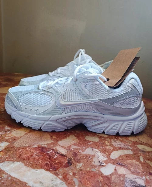 White Nike V5 RNR original