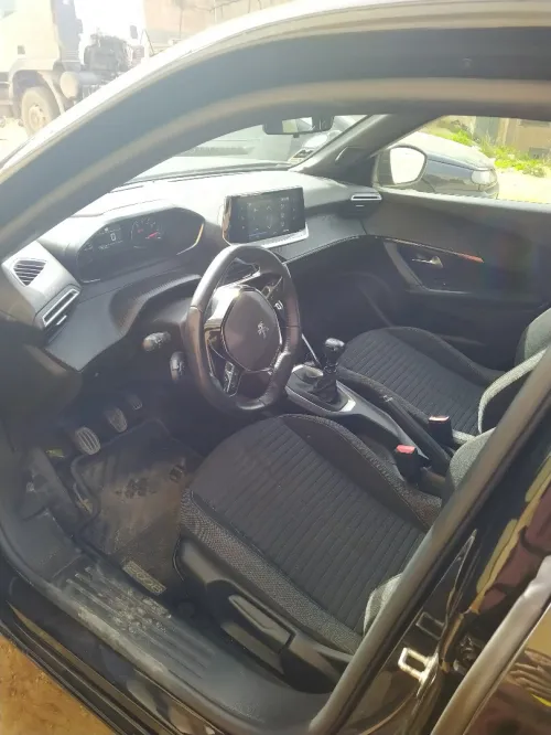 Peugeot 2008 2023 