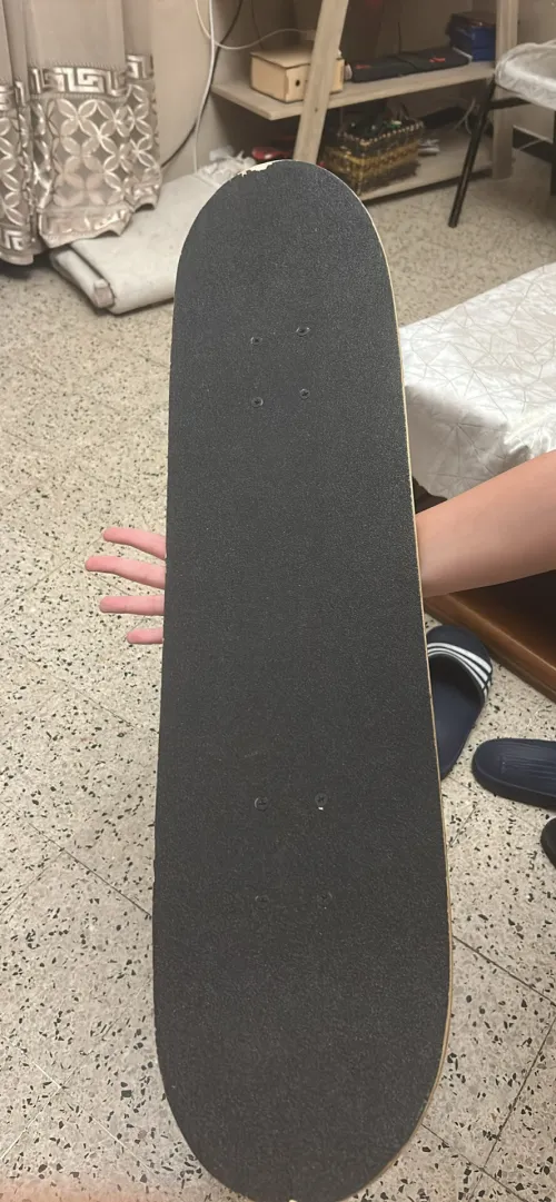 skateboard - لوحة التزلج