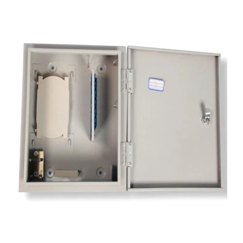 Boite Metallique murale fibre 12/24 ports  INTERIEUR, sans adaptateur.