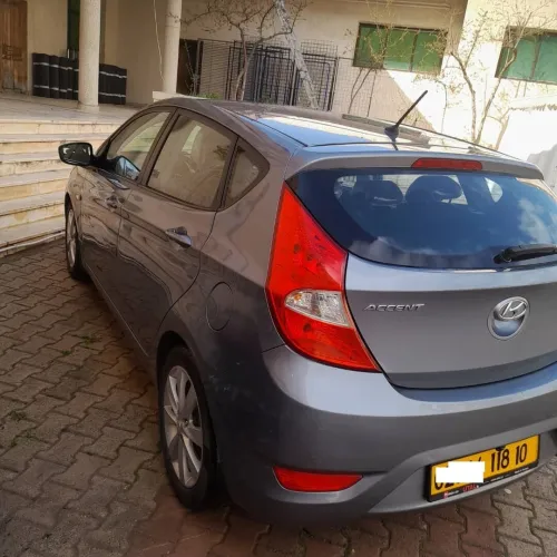 Hyundai Accent RB  4 portes 2018 Accent RB  4 portes