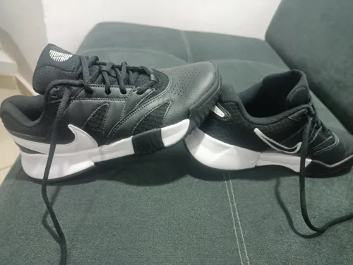 chaussures NIKE