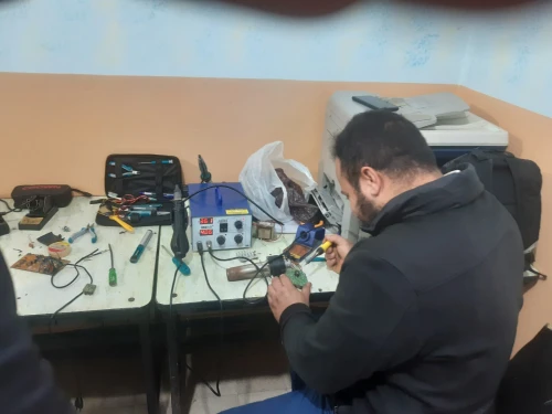 تكوين في اصلاح الاجهزة الالكترونية