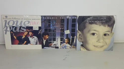 Musiques francaise en disques 45 tours en parfaite etat