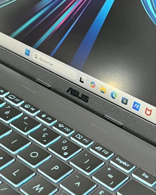 ASUS V16 Comme Neuf