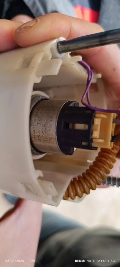 Pompe à essence à carburant Bosch 12V