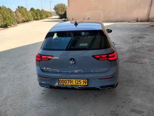 Volkswagen Golf 8 2025 R-Line
