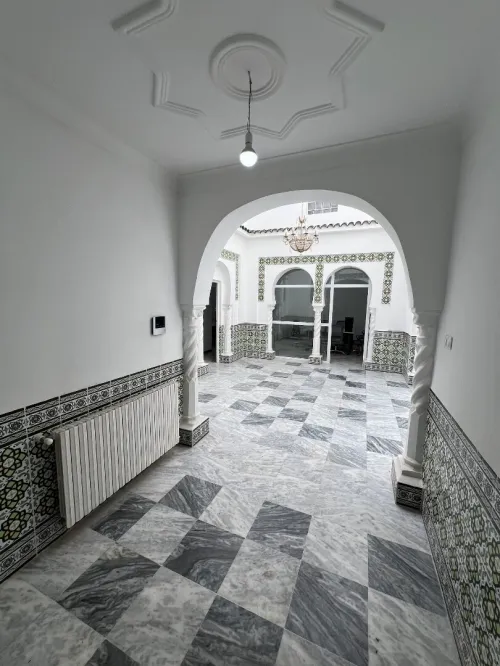 Location Appartement Niveau de villa F5 Alger El biar