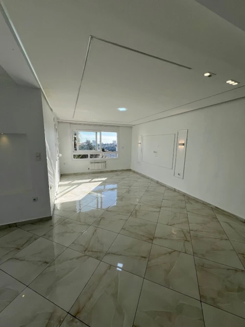 Location Appartement Niveau de villa F3 Alger Hydra