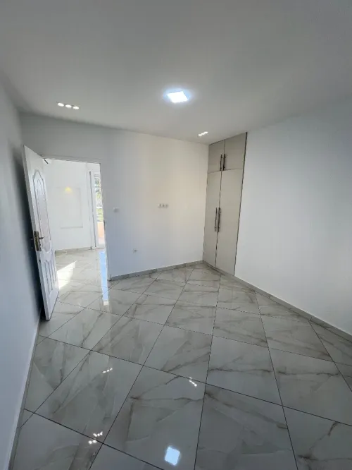 Location Appartement Niveau de villa F3 Alger Hydra