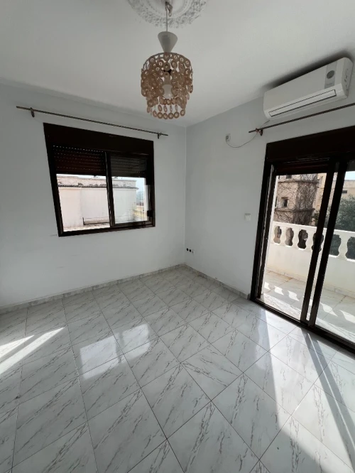 Location Appartement Niveau de villa F5 Alger Ben aknoun