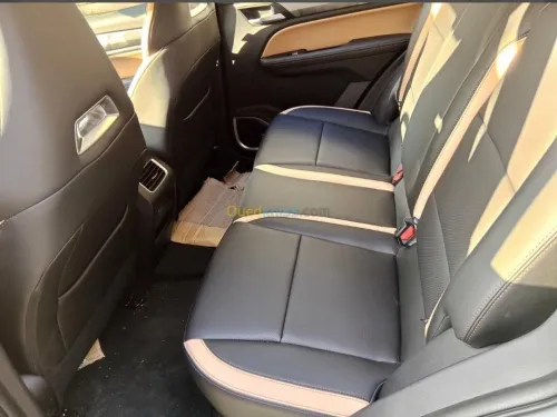 Geely X6 PRO 2025 
