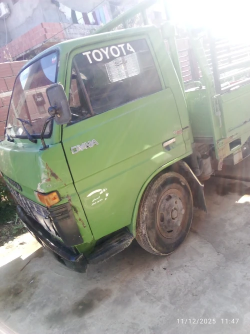 Toyota B30 1984