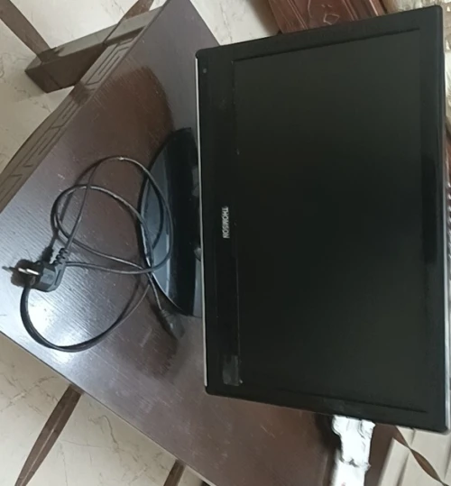 تلفاز 22 بوصة