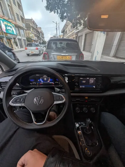 Volkswagen Taos 2024 