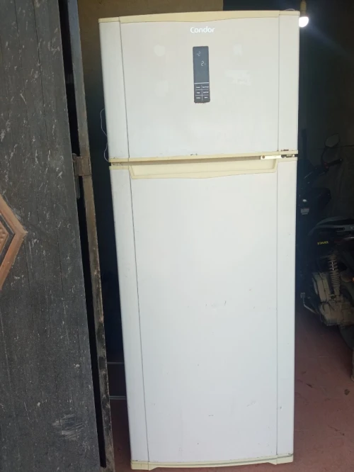 Réfrigérateur condor 430 l en excellente etat marche tres bien