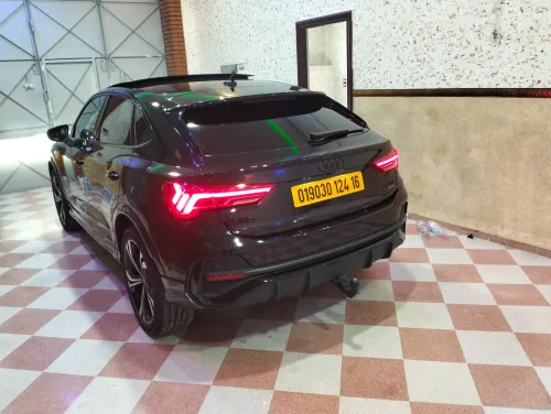 Audi Q3 2024 S-Line Quattro