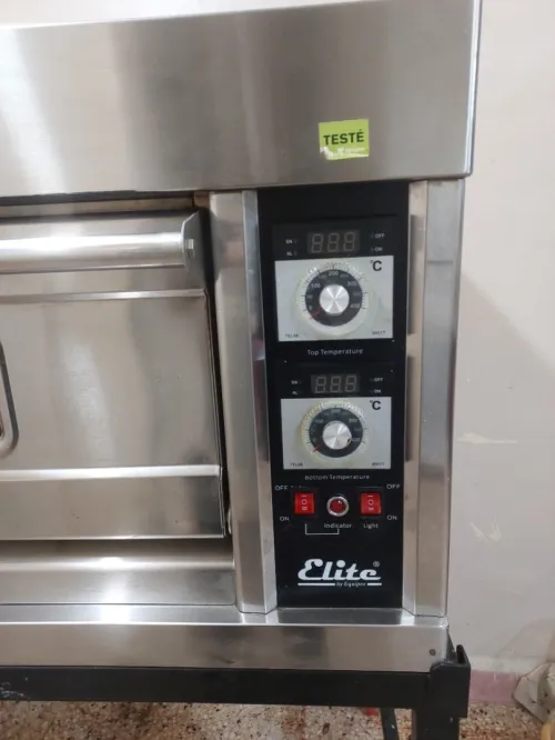 Four Professionnel Électrique Elite FSE 102  Performance et Fiabilité