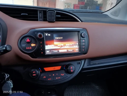 Toyota Yaris 2015 Touch