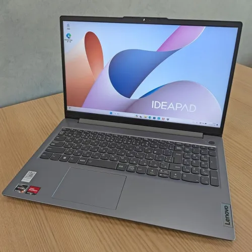 LAPTOP LENOVO IDEAPAD SLIM 3 RYZEN 7 7730U / 16 GB / 512 GB SSD NVME / FHD 16" / NEUF JAMAIS UTILISÉ