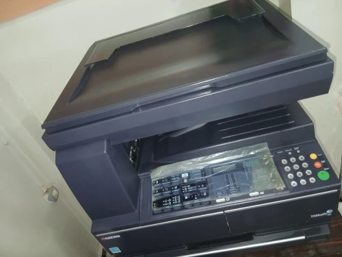 KYOCERA TASKAalfa180- photocopieuse A3 professionnelle , état comme neuve