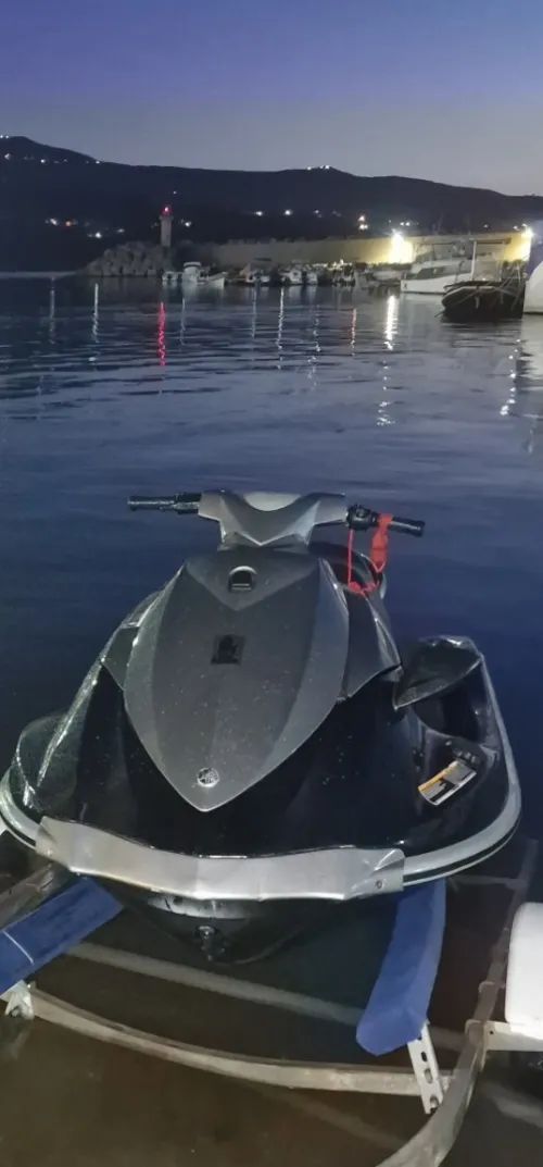 Jet sky
