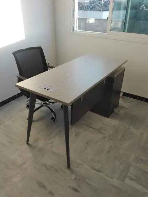 Bureau 140x60 CM avec Caisse