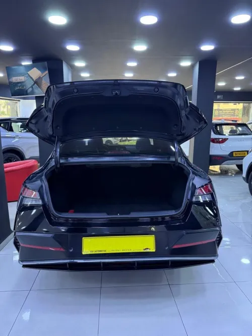 Hyundai ELANTRA 2025 Glx