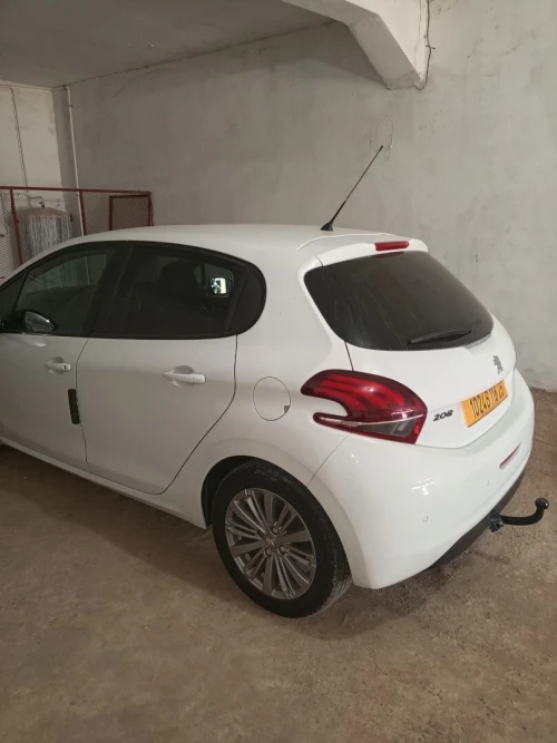 Peugeot 208 2018 