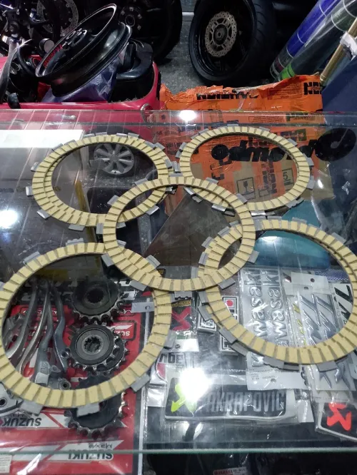 Pièces moto