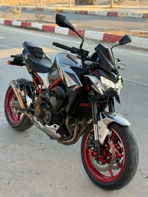 Z900 machi 13000 Safi doble dosi Safi doble dosi Z900 gdid lamizone 2023