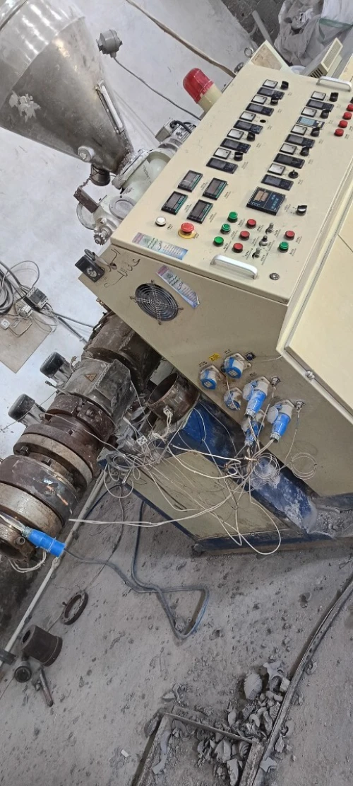 Machine tube PVC 