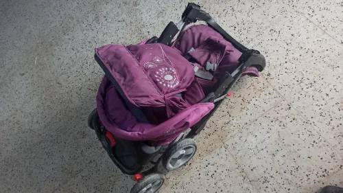 Poussette solide pliante