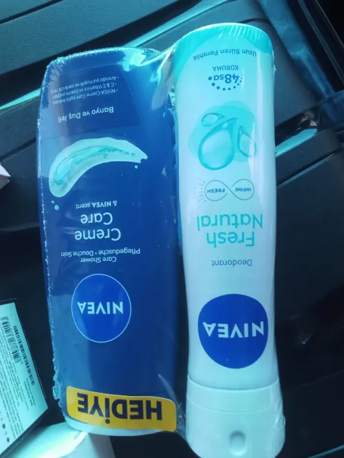 @creme nivea SOFT 300ml  @Pack nivea pr femme  (deodorant gel douche. ) 