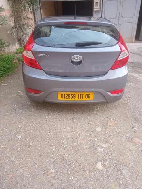 Hyundai Accent RB  5 portes 2017 Préstige