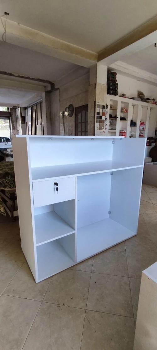 Fabrication de meubles maison et cuisine équipée et dressing