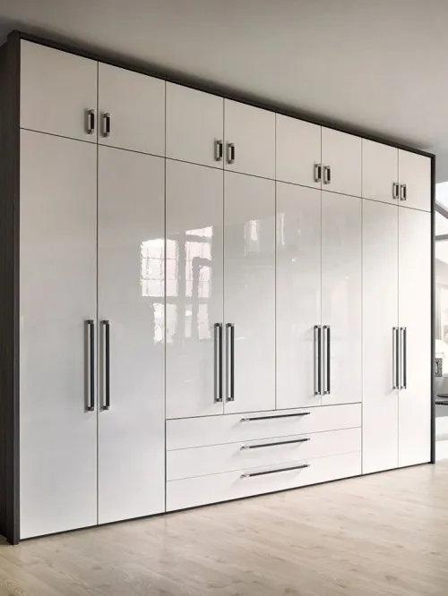 Fabrication tout sort de meuble de maison et bureaux sûr mesure et haut qualité 
