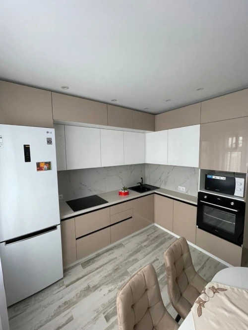 Fabrication de cuisine équipée et dressing moderne sur mesure
