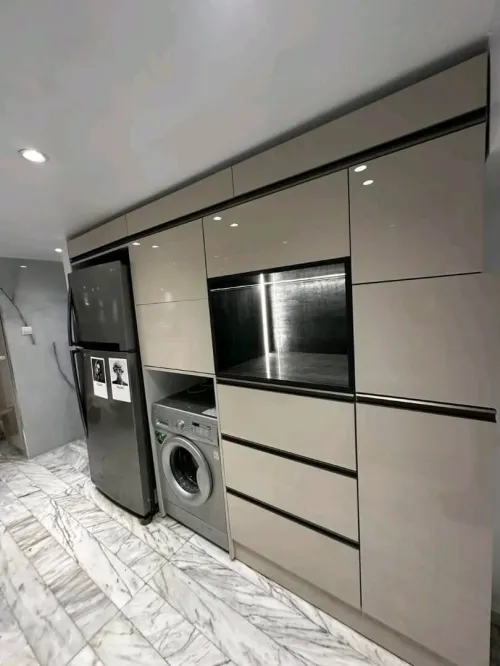 Fabrication sûr mesure de meubles de cuisine et dressing et meubles TV 