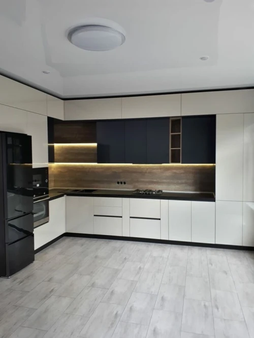 Fabrication tout sort de meuble de maison et bureaux sûr mesure et haut qualité 