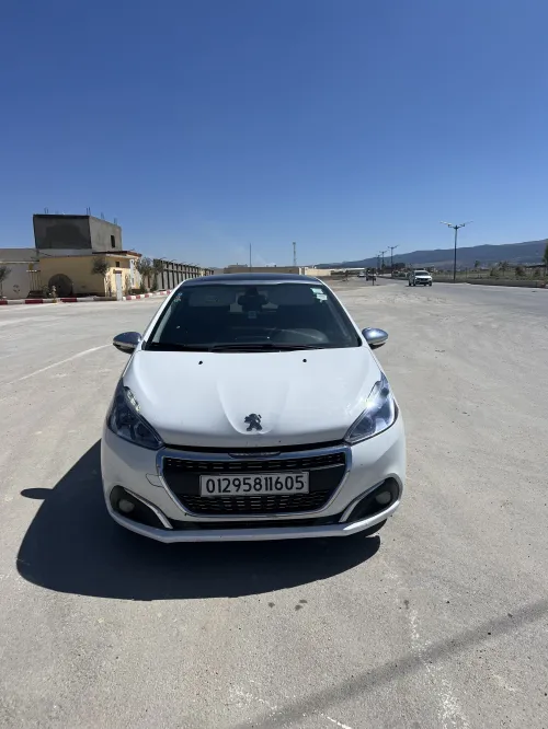 Peugeot 208 2016 Allure Facelift