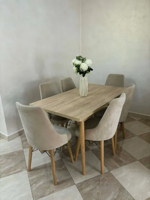 Table à manger 6 chaises