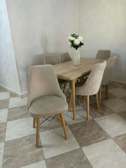 Table à manger 6 chaises