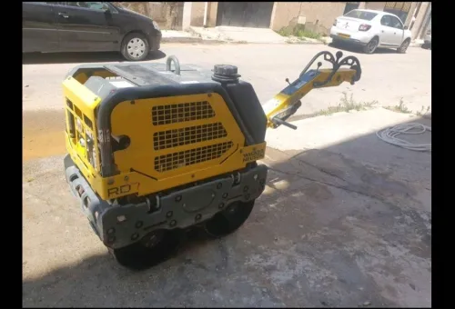 Rouleau compacteur 