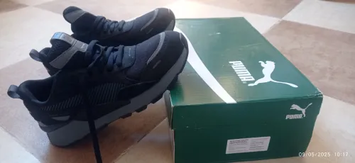 أحذية رياضية علامة puma 